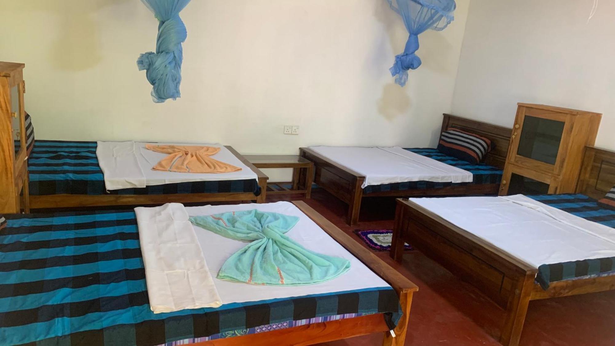Sigiri Birds Hostel Sigiriya Esterno foto